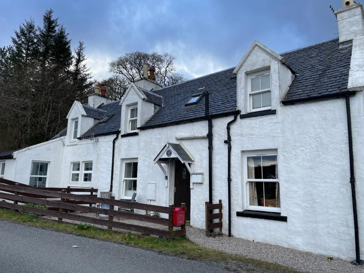 1 Keepers Cottage Skeabost Bridge Isle Of Skye Bagian luar foto